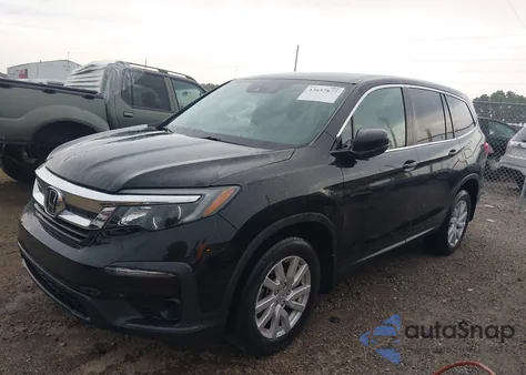 2019 Honda Pilot Lx z USA, uszkodzony, nr VIN 5FNYF6H1XKB048093